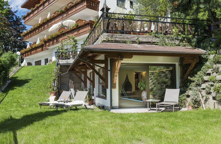 Pension Hahnenkamm 3 Sterne - Schenna, Südtirol Pension Hahnenkamm